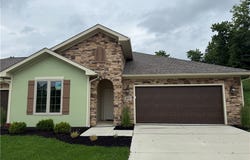 2172 Via Luna Circle NW unit: 16, Massillon, OH 44646