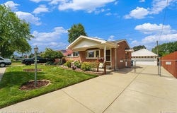 30567 Flanders Avenue, Warren, MI 48088