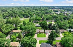 6925 38th Avenue N, Crystal, MN 55427