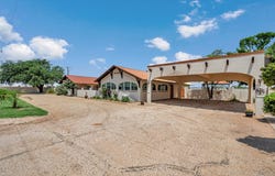 1510 W School Street, Stanton, TX 79782