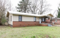 2312 CIRCLE DRIVE, HUEYTOWN, AL 35023