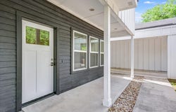 1121 Walton Ln, Austin, TX 78721
