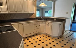 28 S 9TH STREET, COOPERSBURG, PA 18036