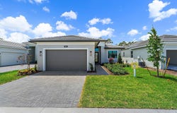 7050 SE Haven Lane, Stuart, FL 34997