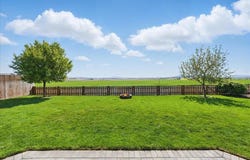 322 Bluegrass Drive, Culver, OR 97734