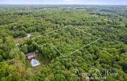 8690 Greeley Court NE, Rockford, MI 49341