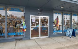 140 NW HWY 101, Waldport, OR 97394