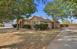 118 Ginger Drive, Pottsboro, TX 75076