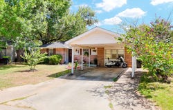 919 Charles Drive, Ada, OK 74820