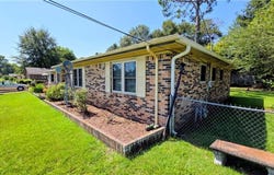 907 CHAPPIE JAMES Avenue, TUSKEGEE, AL 36083