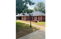 11746 County Road 352 E, Henderson, TX 75654