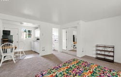 1260 10TH ST, Florence, OR 97439