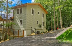 925 Red Sleigh Way, Fleetwood, NC 28626