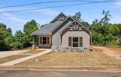 903 Bethune, Jacksonville, TX 75766