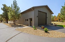 8090 NW Grubstake Way, Redmond, OR 97756