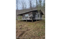1297 Dry Creek Road, Blackwater, VA 24221