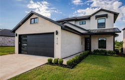 8110  W Kettering  CT, Rogers, AR 72758