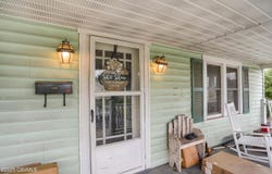 400 MILL Street, Mifflinburg, PA 17844