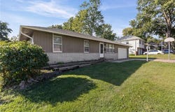 8612 Crescent Avenue, Raytown, MO 64138