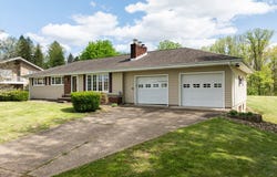198 CLEARVIEW AVE, Wheeling, WV 26003