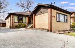 9726 S Longwood Drive, Chicago, IL 60643