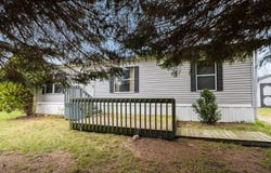 115 Lane 587 Lake James, Fremont, IN 46737-9075