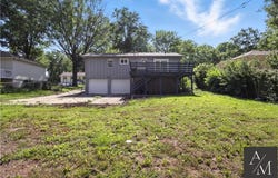 605 NE Sunnybrook Drive, Blue Springs, MO 64014