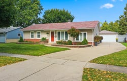382 Maple Lane, Elk Grove Village, IL 60007