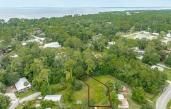 225 A Ave G, Apalachicola, FL 32320