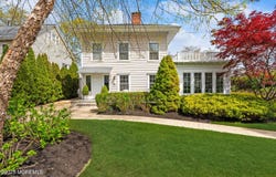104 Lake Drive, Allenhurst, NJ 07711