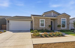 2232 N Russell Avenue, Clovis, CA 93619