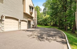 12 Mountain View Court, Ewing, NJ 08628
