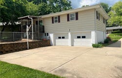 34 Northridge Drive, St Joseph, MO 64505