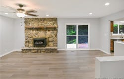 29 Prater Road, Eldon, MO 65026