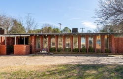 915 S Lincoln Dr, Enid, OK 73703
