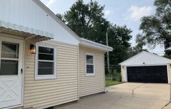 2015 Dresden, ROCKFORD, IL 61103