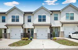 315 Harper Village Way, Lenoir City, TN 37771