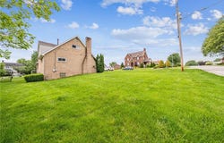 805 Willow St, Irwin, PA 15642