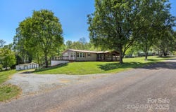 2942 Denwood Drive, Claremont, NC 28610