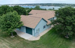 103 Spruce St, Oacoma, SD 57365