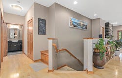 1200 Lakemoor Drive, Woodbury, MN 55129
