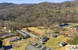 520 Baird Cove Road, Franklin, NC 28734