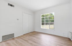 610 Crescent Street, Denton, TX 76201