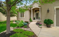 9917 Fountain Circle, Lenexa, KS 66220