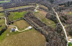 152 Quarter Horse Lane, Galena, MO 65656