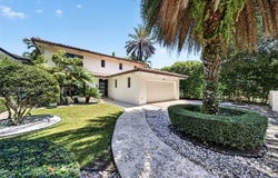 1043 Alfonso Ave, Coral Gables, FL 33146