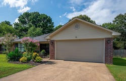 1640 Southern Hills Drive, Conway, AR 72034
