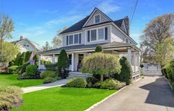 20 Irving Place, Rockville Centre, NY 11570