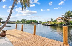 2140 NE 25th St, Wilton Manors, FL 33305