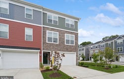 204 JENKINS WAY, GLEN BURNIE, MD 21061